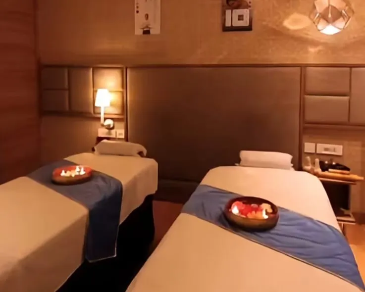 Meghavi Wellness Spa | Holiday Inn Hotel